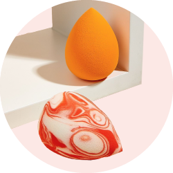 Спонжи и бьюти-блендеры